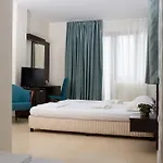 Ema 3*